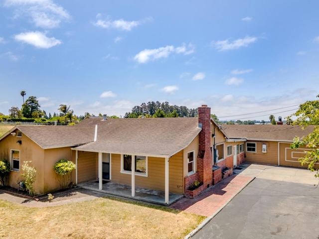 137 Whiting Road, Watsonville CA: https://media.crmls.org/mediaz/1f5349e6-620c-4f7b-afcf-d9eb7703a735.jpg