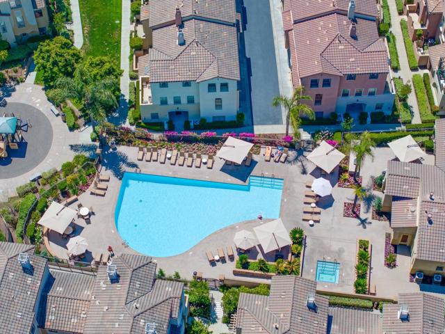 Detail Gallery Image 36 of 51 For 328 Bishop Dr, San Marcos,  CA 92078 - 3 Beds | 2/1 Baths