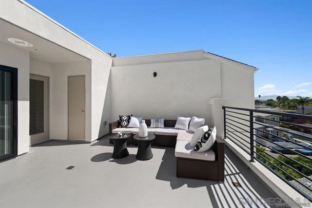 3780 32nd St, San Diego CA: https://media.crmls.org/mediaz/1f55d4f8-2f48-46f6-addd-a44122c4ead0.jpg