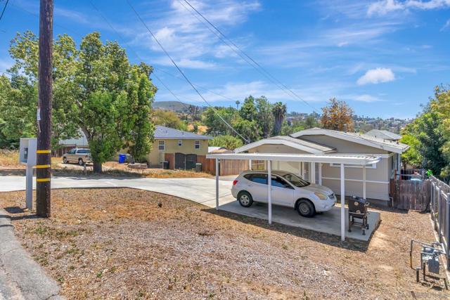 9065 67 Lemon St, Spring Valley CA: https://media.crmls.org/mediaz/1f565a80-10a1-4c75-aa4f-a8fe295ac963.jpg