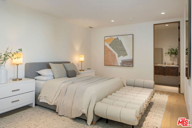 1525 Marlay Drive, Los Angeles CA: https://media.crmls.org/mediaz/1f568473-3094-4708-b4ae-29855b3ceb1c.jpg