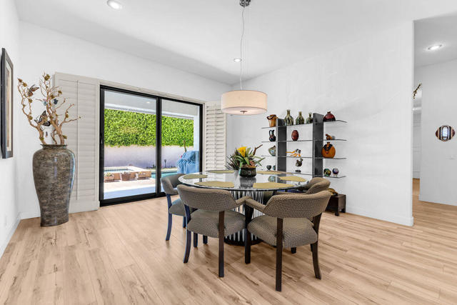 29 El Roble Court, Rancho Mirage CA: https://media.crmls.org/mediaz/1f56d302-f990-4014-b84a-957647658fcf.jpg
