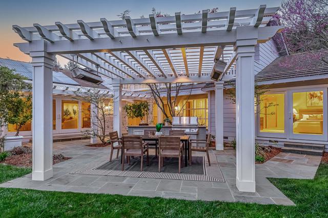 25600 Willow Pond Lane, Los Altos Hills CA: https://media.crmls.org/mediaz/1f57b0d4-51be-4f15-9854-b93b32a2f9b7.jpg