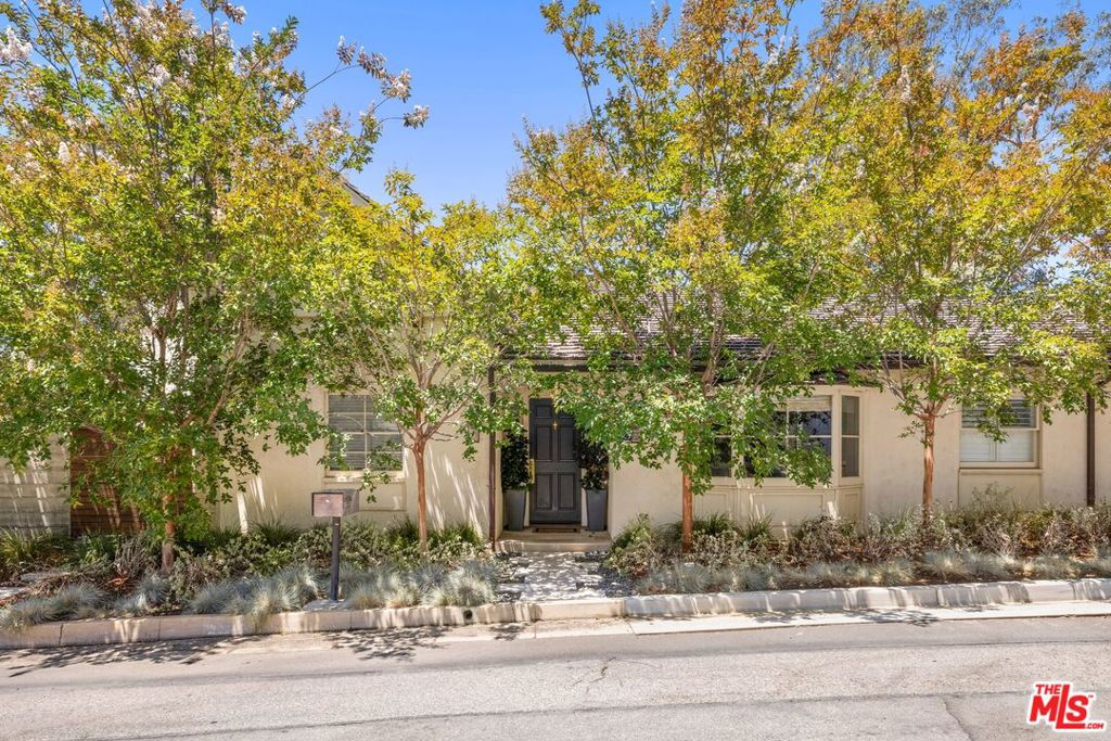 357 Crown Drive — Traditional