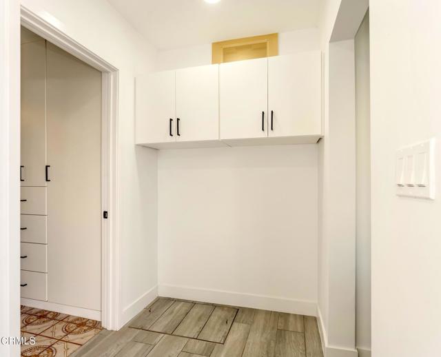 1121 La Puerta Street, Los Angeles CA: https://media.crmls.org/mediaz/1f586e59-11bc-4403-ad56-1e6a21466c00.jpg