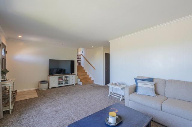 394 Mesa Road, Salinas CA: https://media.crmls.org/mediaz/1f59300e-fd52-4b03-9f64-68ce65447d8d.jpg