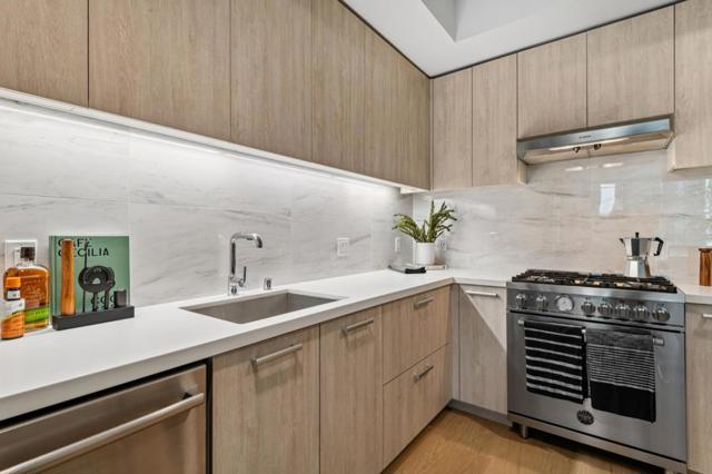 188 W Saint James Street, San Jose CA: https://media.crmls.org/mediaz/1f598287-77c6-40b2-8cfa-22aa898d5b4d.jpg