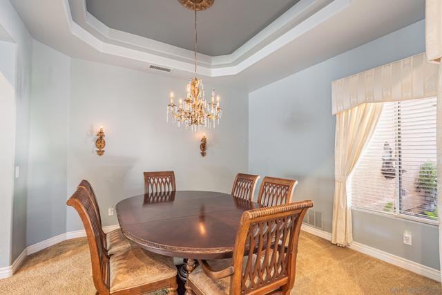 1772 Crescent Knolls Gln, Escondido CA: https://media.crmls.org/mediaz/1f5a366c-1453-4c64-b7bd-f7f0953387ea.jpg