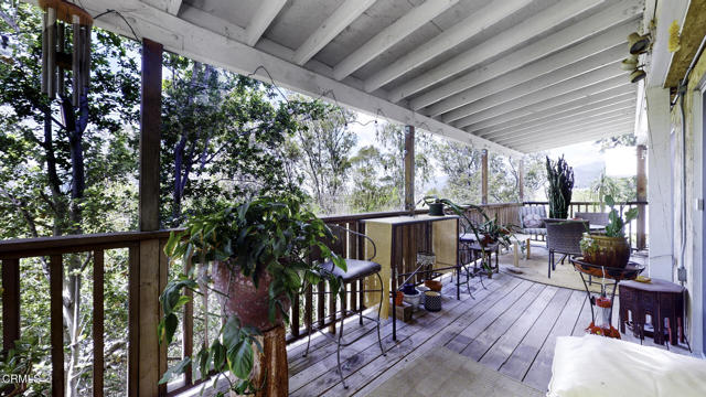 405 Mission Road, Glendale CA: https://media.crmls.org/mediaz/1f5ac8c6-7fa5-411a-8e48-4548d218aae7.jpg