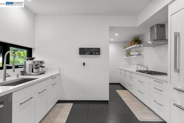 Image 21 of 60 For 2525 Biltmore Dr