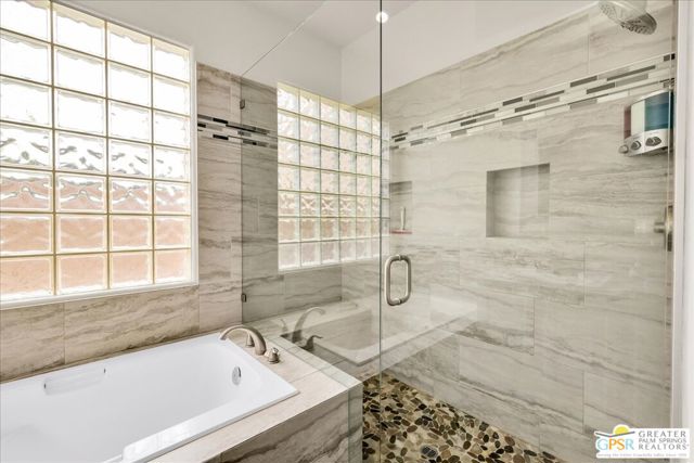 Image 29 of 42 For 78179 Sombrero Court