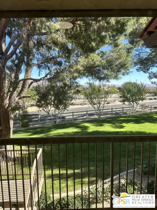 Image 19 of 30 For 64291 Spyglass Avenue 10