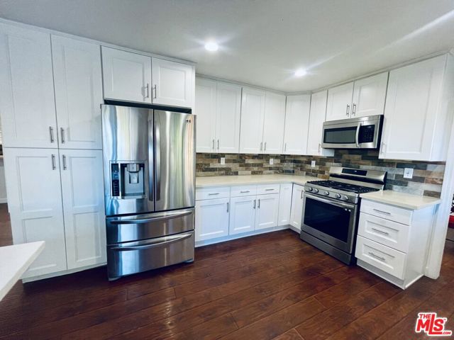11158 Newcastle Avenue photo 6