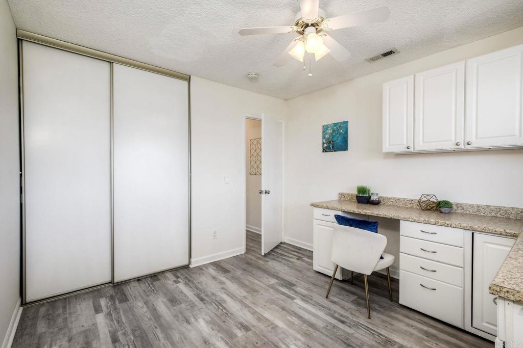 4545 Golden Ridge Dr - photo 16