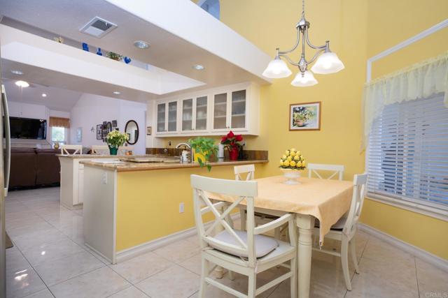 Detail Gallery Image 14 of 39 For 2807 Manzanita View Rd, Alpine,  CA 91901 - 3 Beds | 2 Baths