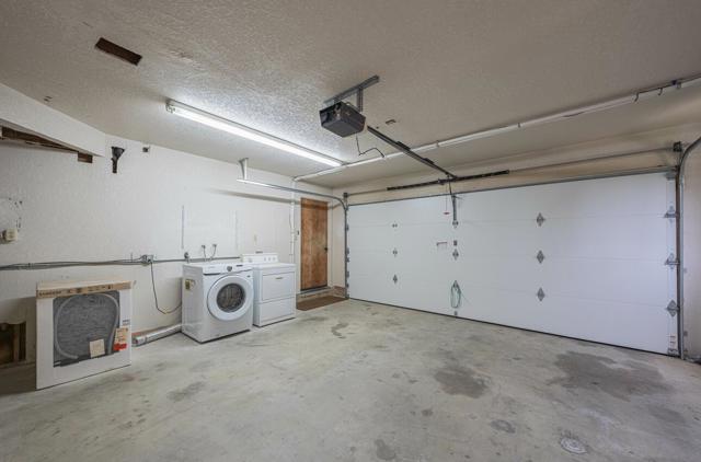 9066 Coker Road, Salinas CA: https://media.crmls.org/mediaz/1f5f9603-cca2-4ed6-ad4a-640d6e49ae83.jpg