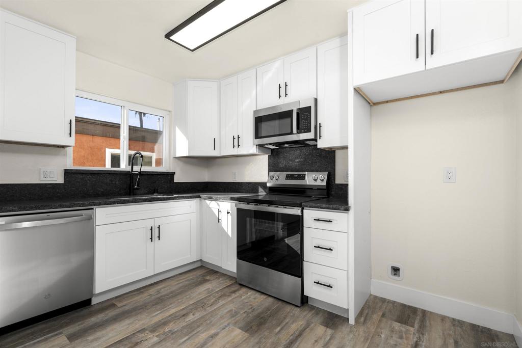 1611 Pentecost Way - photo 10