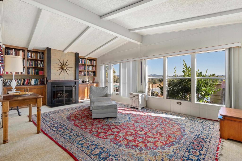 350 El Camino Real - photo 7