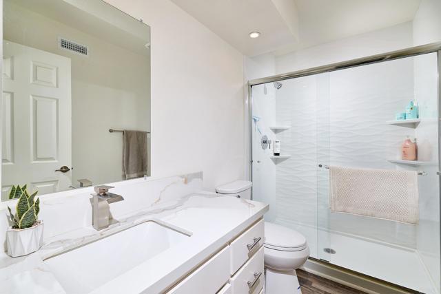 Detail Gallery Image 16 of 27 For 6917 Pear Tree Dr, Carlsbad,  CA 92011 - 2 Beds | 2/1 Baths