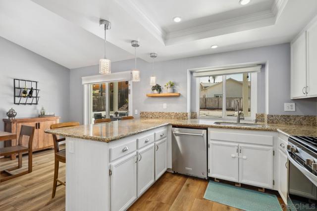 1683 Mustang Way, Oceanside CA: https://media.crmls.org/mediaz/1f6115fc-681d-4216-b25a-405198203910.jpg