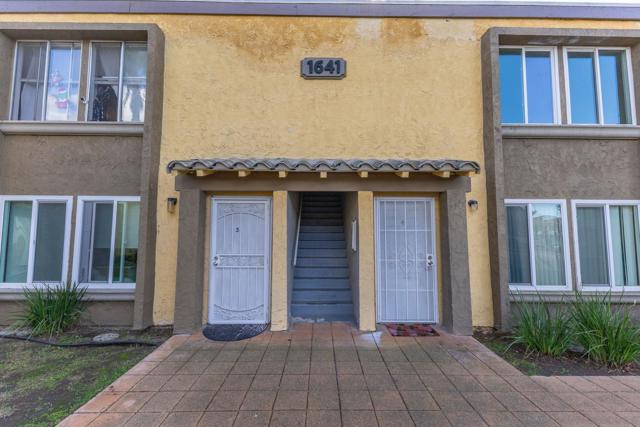 1641 Pentecost Way, San Diego CA: https://media.crmls.org/mediaz/1f637d2f-de4d-4cc5-a793-a86b6fcb5524.jpg