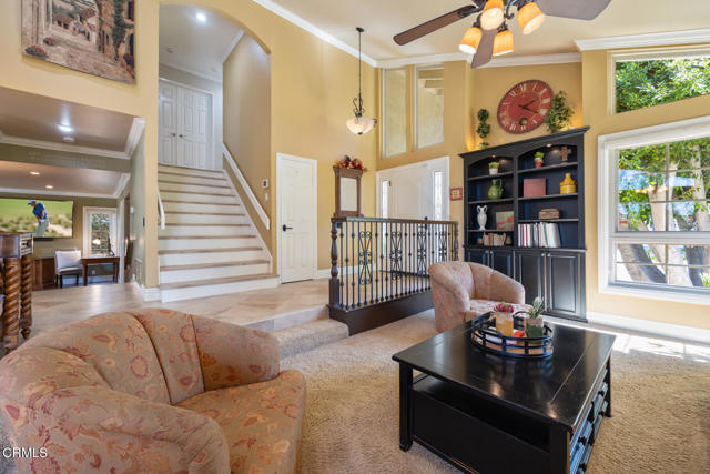 22671 Cheryl Way, Lake Forest CA: https://media.crmls.org/mediaz/1f63da4c-2f79-4fc4-a225-976d2c00cdf6.jpg
