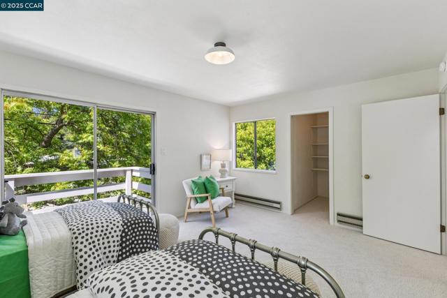 243 Santa Fe Dr, Walnut Creek CA: https://media.crmls.org/mediaz/1f64597c-7f49-4ed5-b527-69c172401ed2.jpg