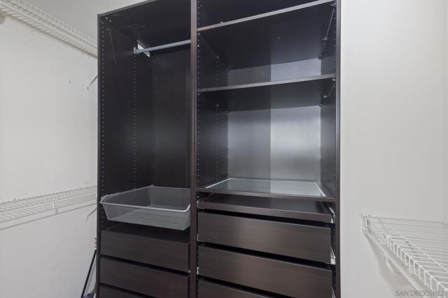 11927 Dapple Way, San Diego CA: https://media.crmls.org/mediaz/1f657ac7-e5da-46ae-ad3a-fdfe0f73337a.jpg