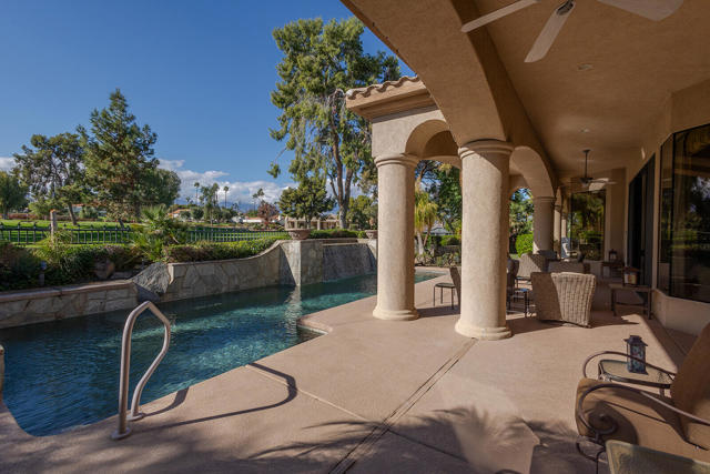 38111 Tandika N Trail, Palm Desert CA: https://media.crmls.org/mediaz/1f65f067-1dfe-4d5f-8ac0-732597abf76e.jpg