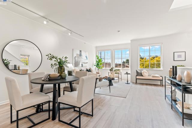913 Adams, Albany CA: https://media.crmls.org/mediaz/1f660bbd-ff20-4ed5-a770-bd959a7d584c.jpg