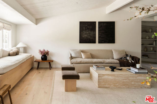 13240 Chalon Road, Los Angeles CA: https://media.crmls.org/mediaz/1f6693fa-dc84-46ed-93f4-c6377c2b1158.jpg