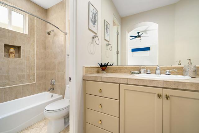 guest bathroom 3