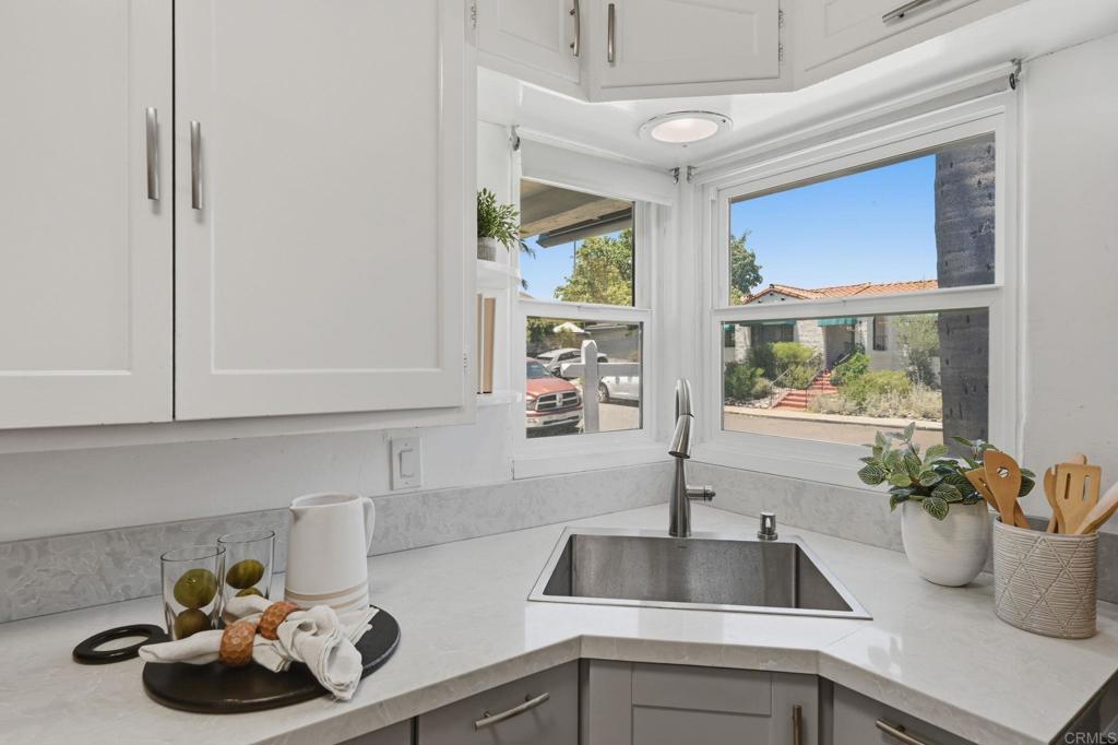 4537 45th Street - photo 9