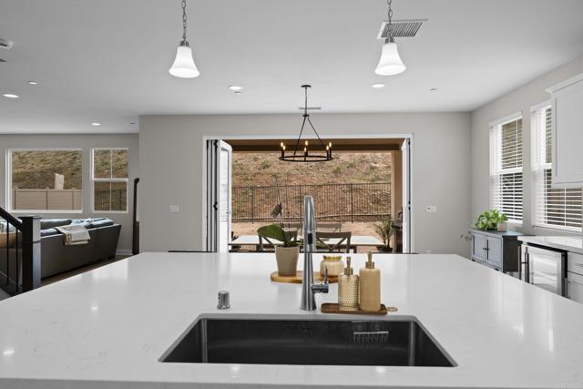 Detail Gallery Image 4 of 48 For 3015 Rue De Latour, Bonsall,  CA 92003 - 4 Beds | 3/1 Baths