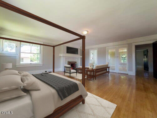 217 Oaklawn Avenue, South Pasadena CA: https://media.crmls.org/mediaz/1f672f25-332b-441c-927e-6d45599939d7.jpg