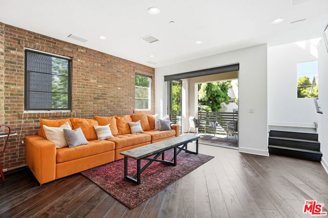 Image 5 of 33 For 5821 Lantern Court