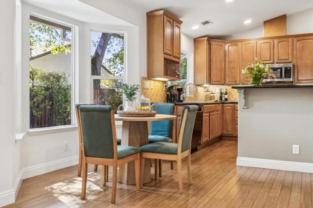 2031 Farndon Avenue, Los Altos CA: https://media.crmls.org/mediaz/1f6776be-c69d-48e1-a448-0b156555c23c.jpg