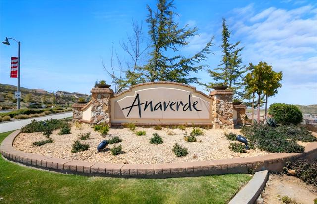 2300 Thorncroft Circle, Palmdale CA: https://media.crmls.org/mediaz/1f67b72a-d139-4b3d-a71e-7bcb19a7cd89.jpg