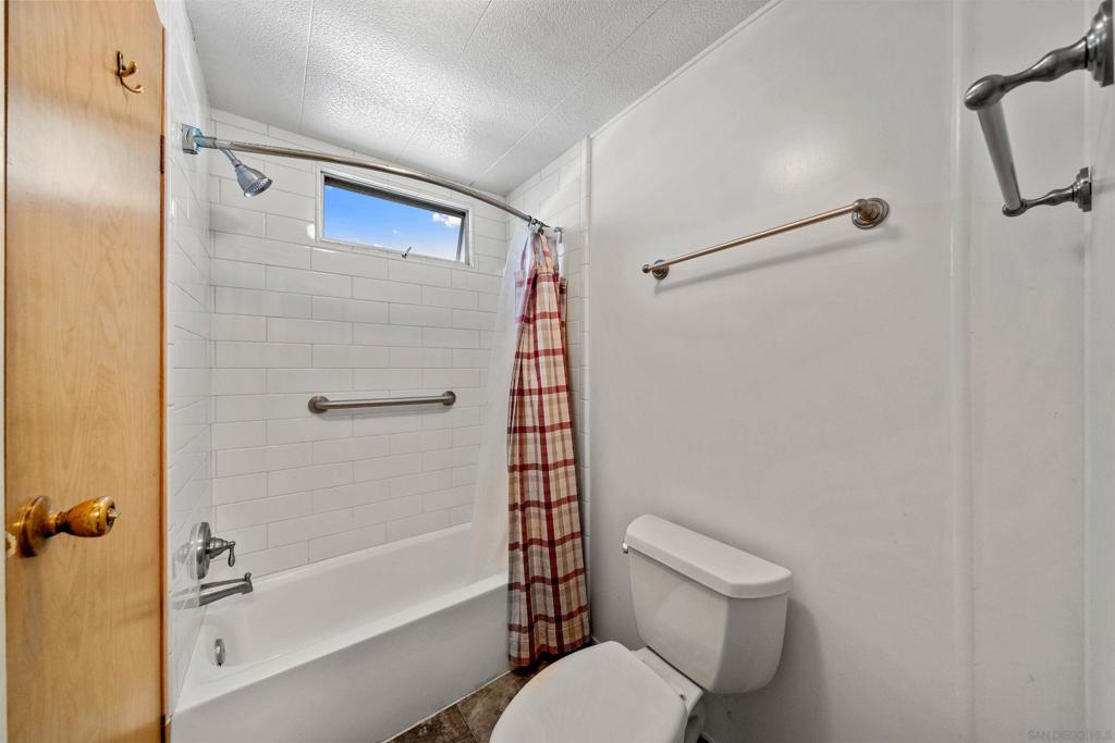 444 El Camino Real - photo 17