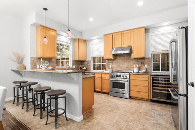 5 Tuscany Court, Scotts Valley CA: https://media.crmls.org/mediaz/1f68914c-63fb-460f-8f30-bd858d02eb01.jpg