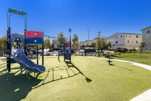 37634 Cape Cod Road, Newark CA: https://media.crmls.org/mediaz/1f689c3a-9165-4877-8cdb-28f7cc2e756e.jpg