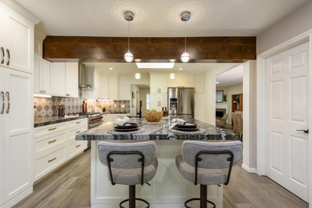 2023 Valparaiso Avenue, Menlo Park CA: https://media.crmls.org/mediaz/1f69243e-9308-408e-a93e-4e9f71fd38ff.jpg