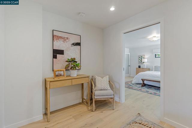 503 Vine Hill Way, Martinez CA: https://media.crmls.org/mediaz/1f6a7b82-e3de-43fa-8247-b4d72035bf98.jpg