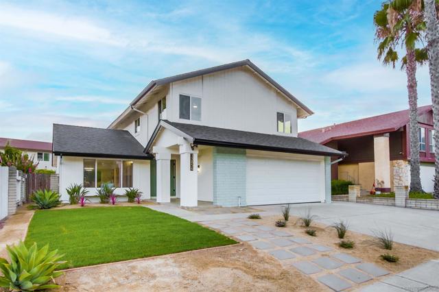 13856 Paseo Cardiel, San Diego CA: https://media.crmls.org/mediaz/1f6afac2-c8c8-4685-bb03-6dac11f77ca9.jpg