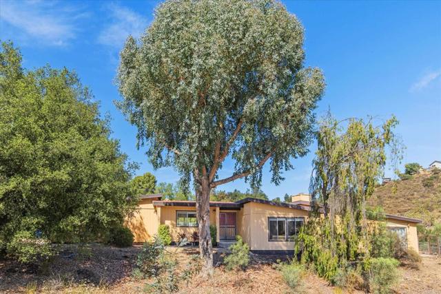 Detail Gallery Image 1 of 57 For 24093 Sargeant Rd., Ramona,  CA 92065 - 4 Beds | 3 Baths