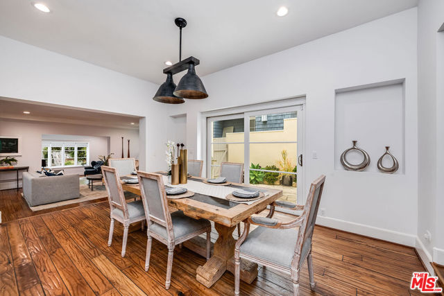 755 31st Street, Manhattan Beach CA: https://media.crmls.org/mediaz/1f6c1d0f-e555-4bc2-b553-5e4fbd3b52a4.jpg