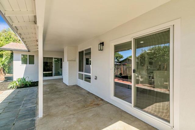 657 Coleraine Court, Sunnyvale CA: https://media.crmls.org/mediaz/1f6c4593-fb79-4a21-8250-ce520a630e44.jpg