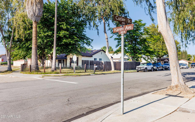 2137 Cutler Street, Simi Valley CA: https://media.crmls.org/mediaz/1f6cd5db-b48b-4801-94cd-4afac081e7e0.jpg