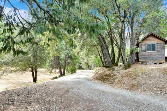 17533 Humbug Creek Road, Glencoe CA: https://media.crmls.org/mediaz/1f6e4785-4c61-4888-b53c-0573f32433a4.jpg