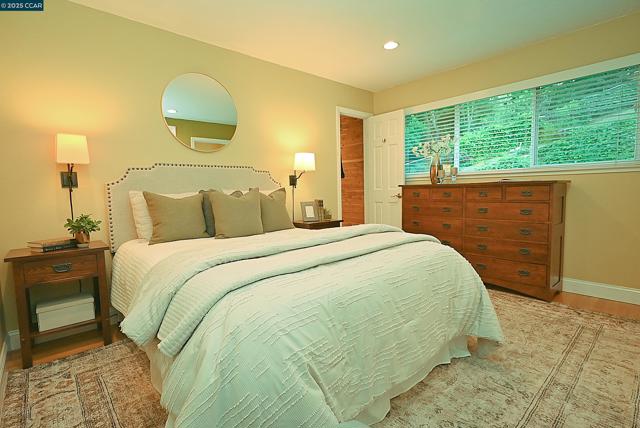 911 Sousa Drive, Walnut Creek CA: https://media.crmls.org/mediaz/1f6fae25-d895-43cb-ae47-8c4aafbe0665.jpg